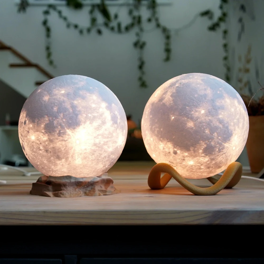 LED Moon Lamp product example