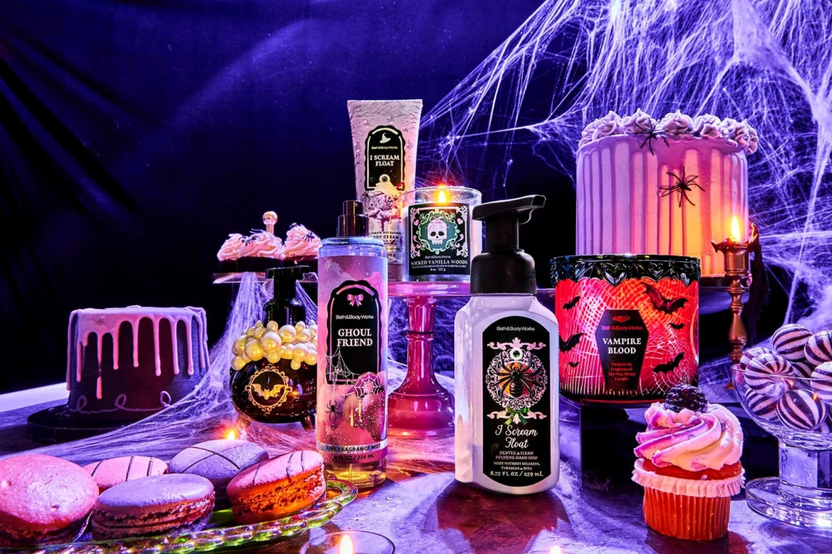 Bath &amp; Body Works Summerween fall collection campaign